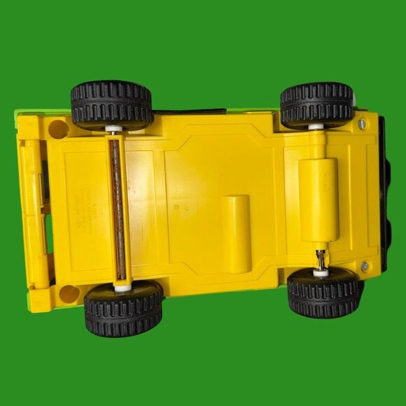 Vintage 1977 Fisher-Price Adventure People Daredevil Sports Van & Driver - Picture 8 of 11